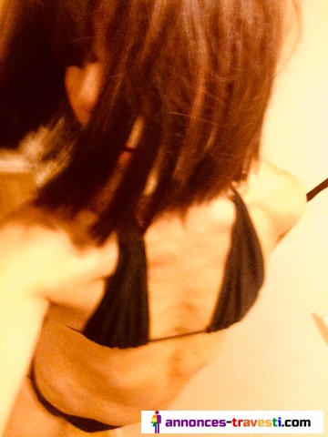 Hummm en soiree sexy jeune trav recoit Arabe discret