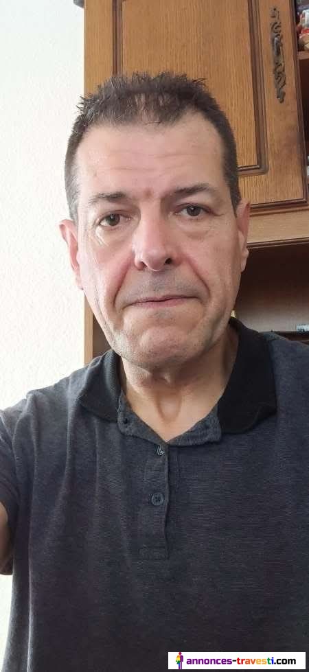 homme chetche femme transexuelle ou travestit blonde pour trio gang bang reel