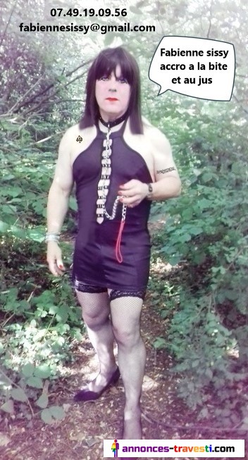 Fabienne amenée par un dominateur our etre offerte aux males
son blog : http://************************* son tel : **************