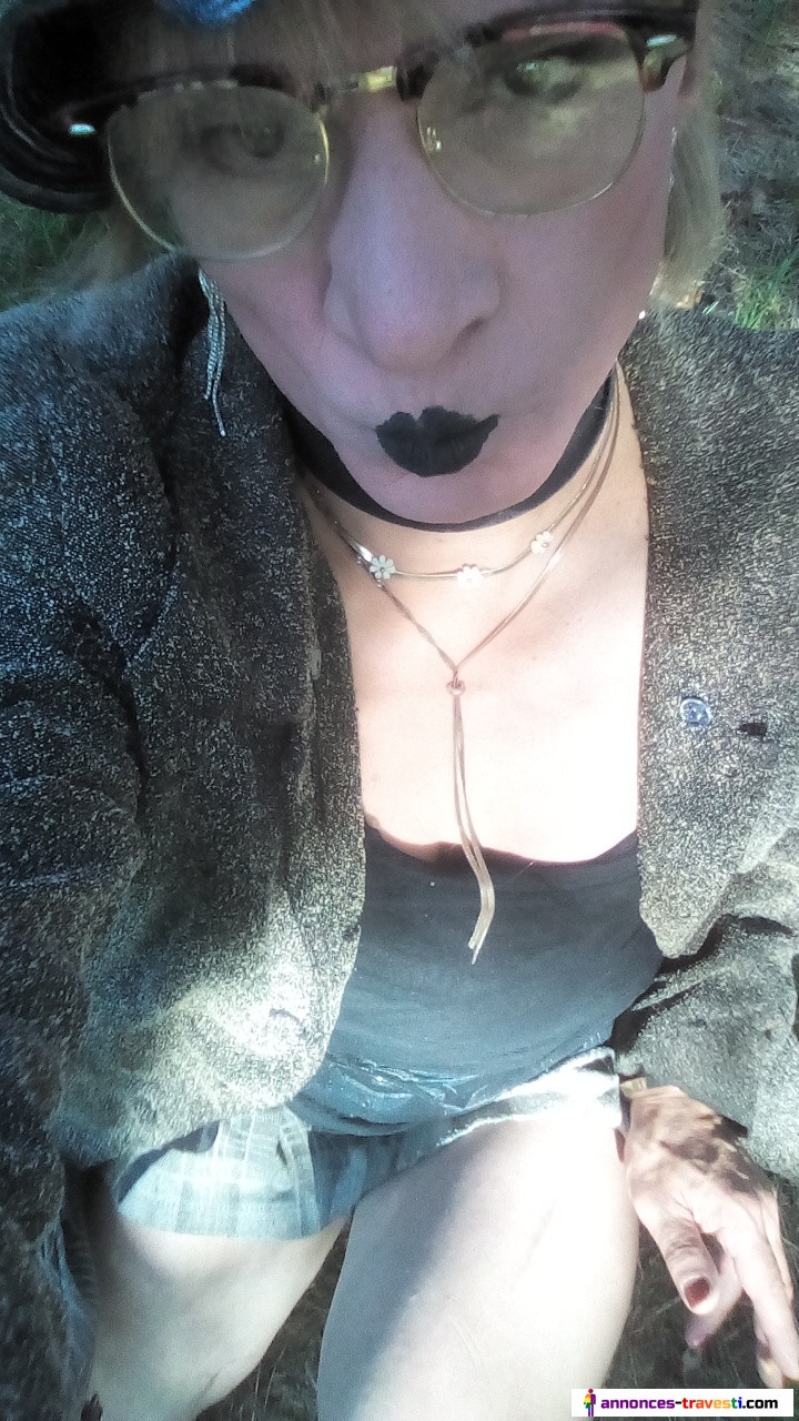 Trav Soumise 1 - 2 mai Paris