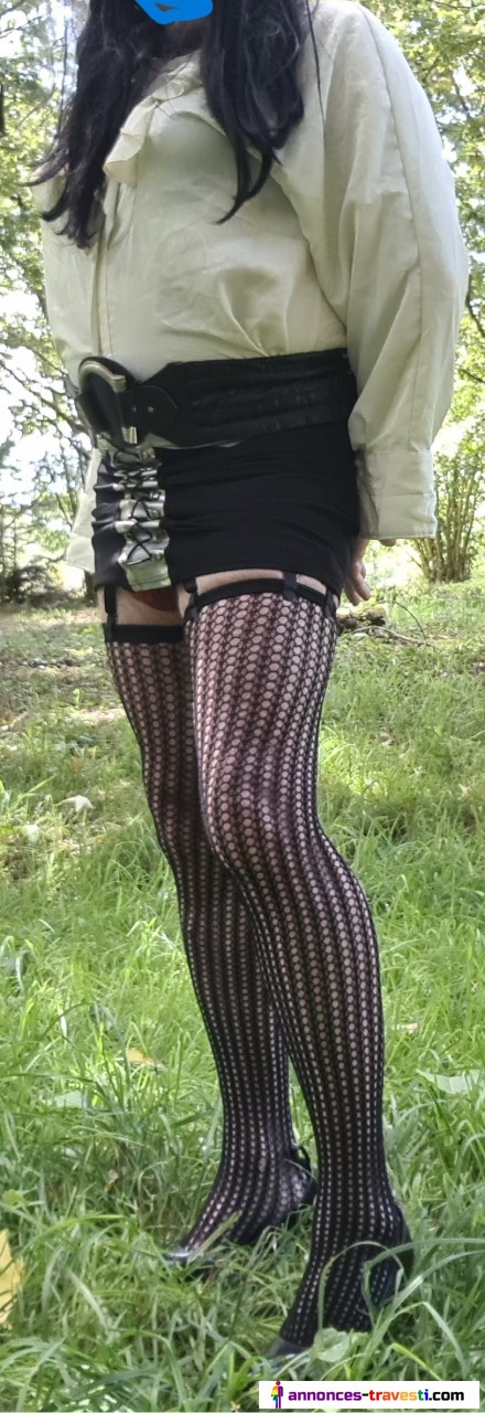 vieille chienne a traiter en pute