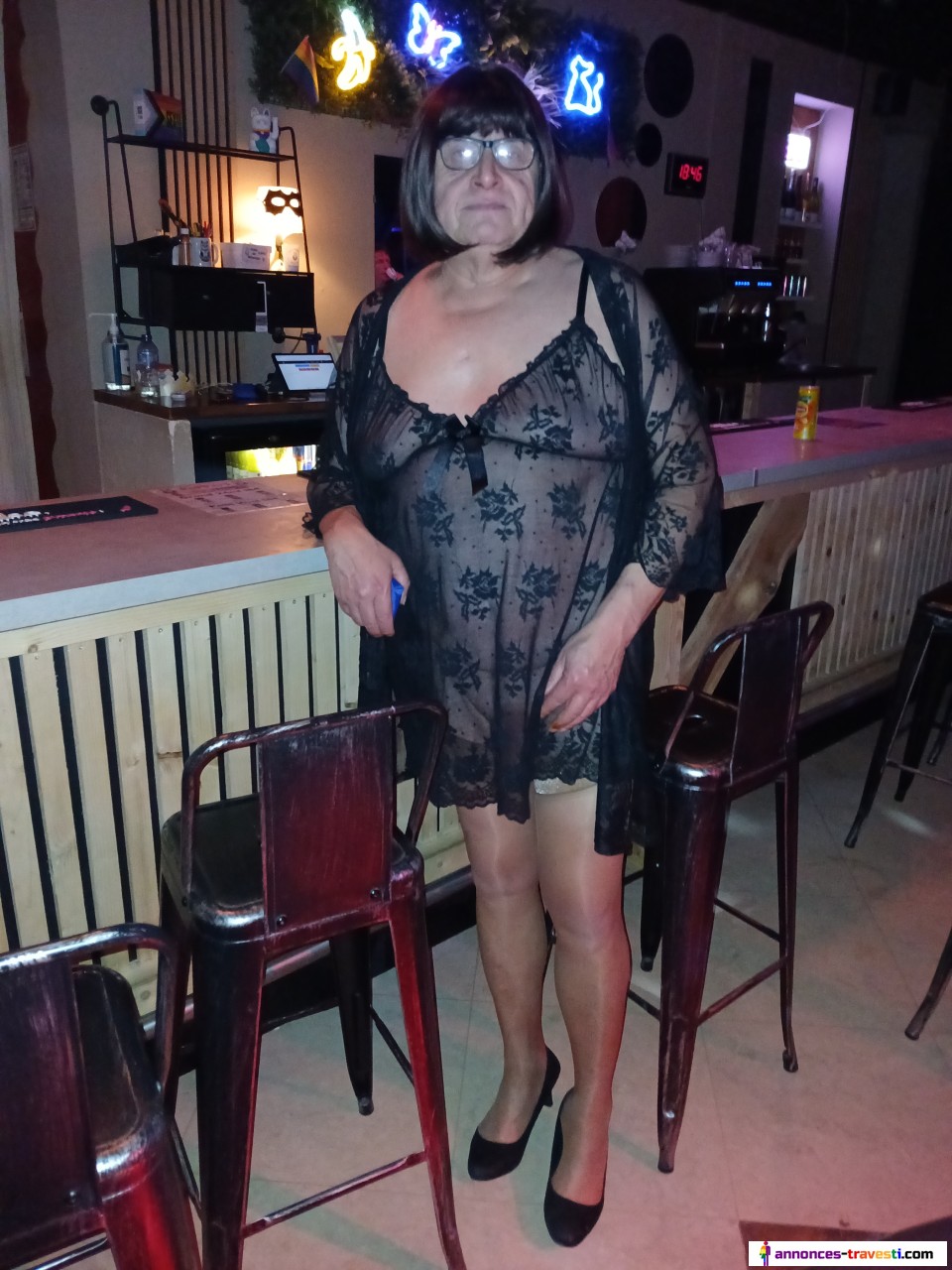 homme qui recherche trav pour sa clientèle