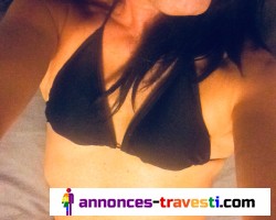 Une jeune sexy Britney  reçoit Arabe tbm sportif chaud
