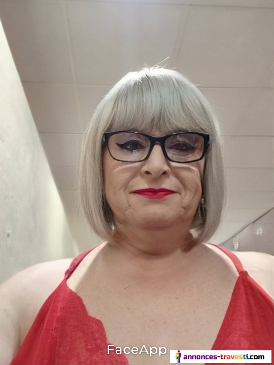 Aline la coquine au sauna vendredi 19/12