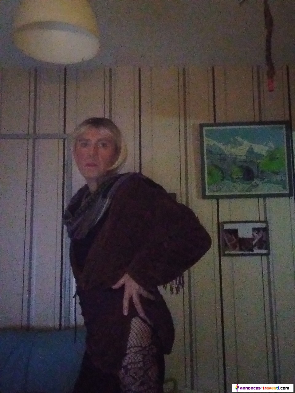 Disponible mi-avril, vendredi et samedi, dans un hôtel du 12ᵉ arrondissement de Paris