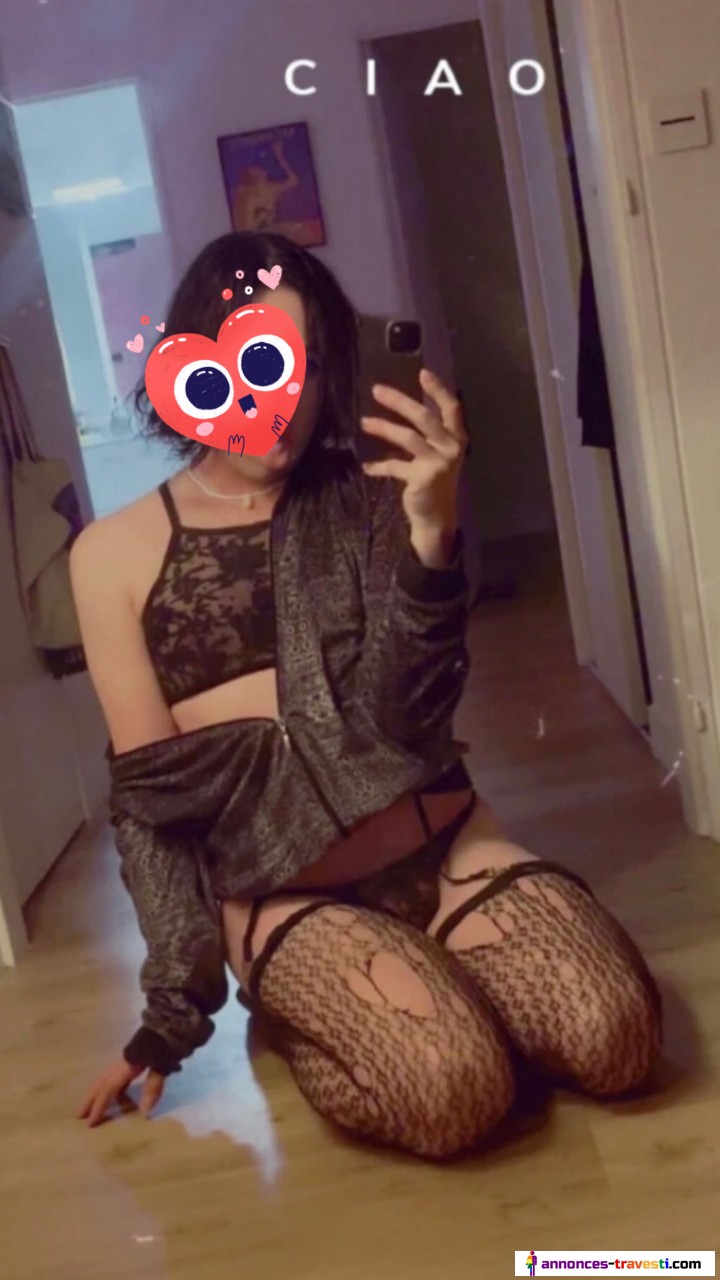 Clara sexy 25 ans pour mecs rebeus blanc et renois