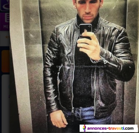 Cherche une suceuse experte